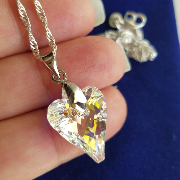 Swarovski Elements 925 Sterling Silver Aurora Borealis Heart Necklace NWT - Picture 1 of 9
